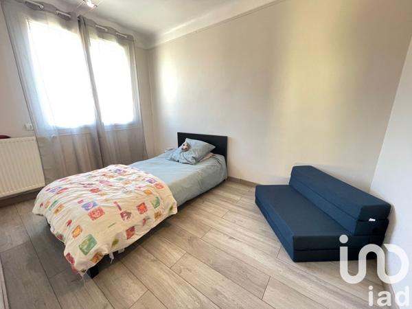 Maison 8 pièces de 190 m² à Dammarie-les-Lys (77190)