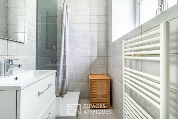 Appartement rénové et meublé avec extérieur et stationnement à Albigny sur Saône