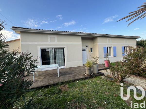 Maison 5 pièces de 118 m² à Trois-Palis (16730)