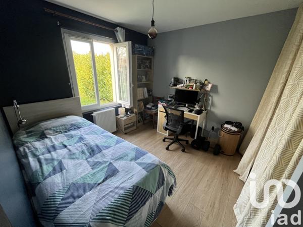 Maison 5 pièces de 118 m² à Trois-Palis (16730)