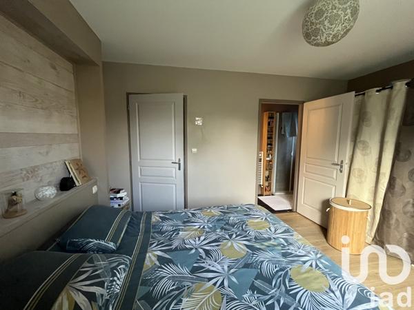 Maison 5 pièces de 118 m² à Trois-Palis (16730)