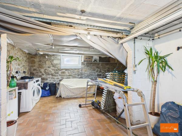 Charmante maison rénovée avec grand terrain – Saint-Georges-Buttavent