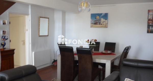 Location Appartement 5 pièces 107.25 m² - Laval 53000