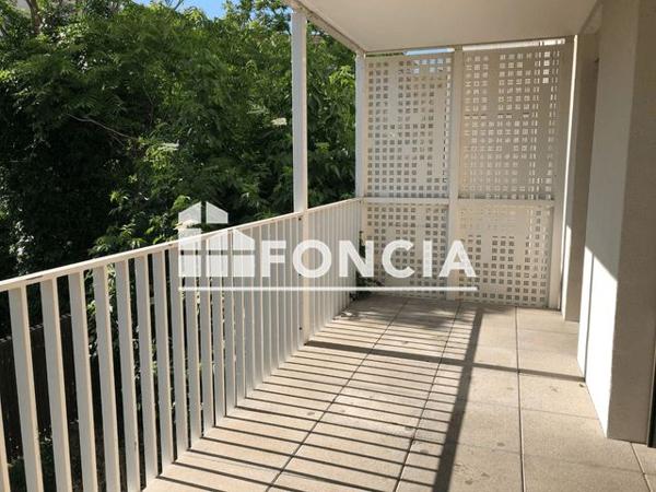 Location Appartement 2 pièces 40.1 m² - 5 RUE RAYMOND TERRACHER Villeurbanne 69100