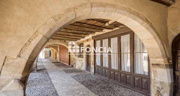 À vendre Maison 9 pièces 220 m² - Sauveterre-de-rouergue 12800