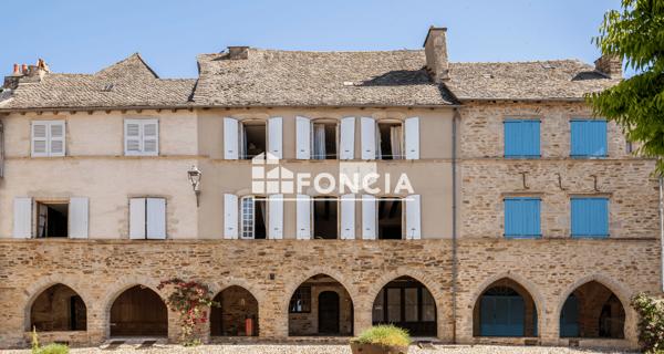 À vendre Maison 9 pièces 220 m² - Sauveterre-de-rouergue 12800