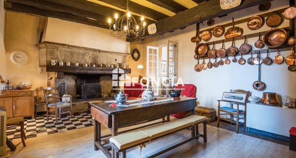 À vendre Maison 9 pièces 220 m² - Sauveterre-de-rouergue 12800