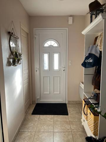 Maion LE CHAMP SAINT PERE trois chambres.