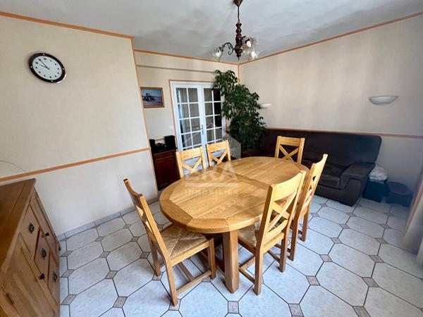 Appartement 3 pièces lumineux à vendre aux Clayes-sous-Bois, dernier étage, quartier Nord