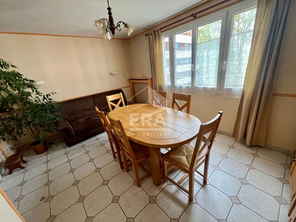Appartement 3 pièces lumineux à vendre aux Clayes-sous-Bois, dernier étage, quartier Nord