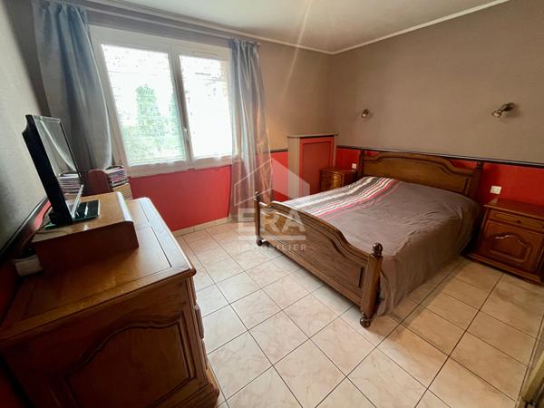 Appartement 3 pièces lumineux à vendre aux Clayes-sous-Bois, dernier étage, quartier Nord