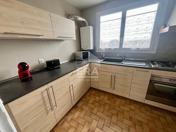 Appartement 3 pièces lumineux à vendre aux Clayes-sous-Bois, dernier étage, quartier Nord