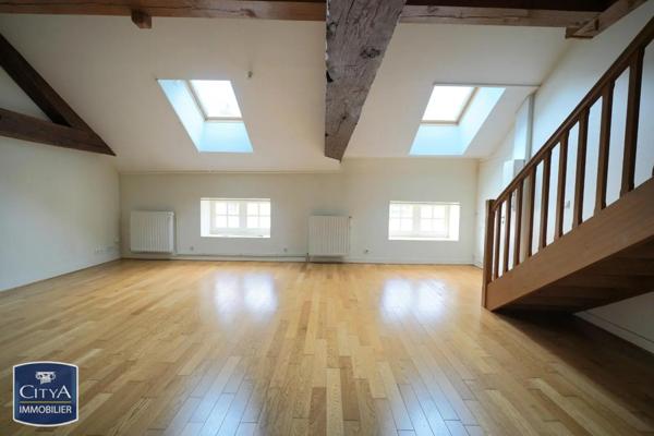 Appartement à louer 3 pièces 90.15m²