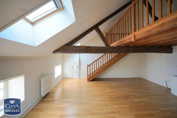 Appartement à louer 3 pièces 90.15m²