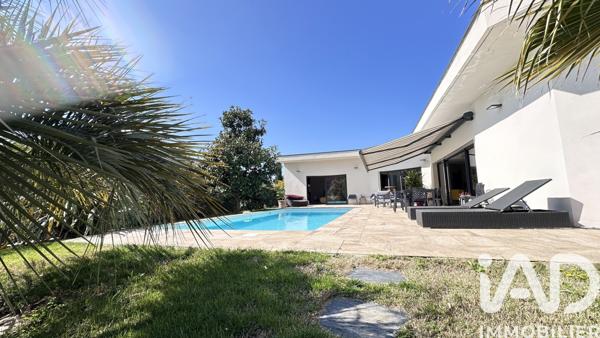 Maison à vendre 5 pièces 184 m² Aubais