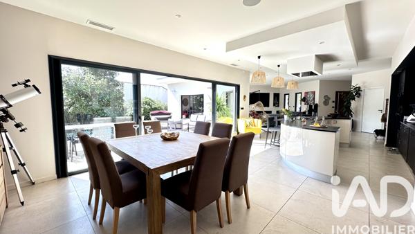 Maison à vendre 5 pièces 184 m² Aubais
