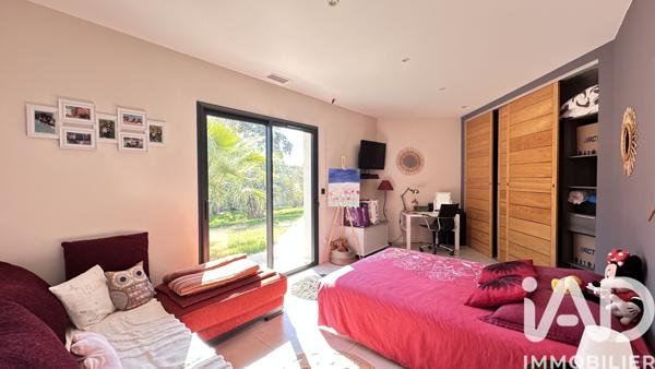 Maison à vendre 5 pièces 184 m² Aubais