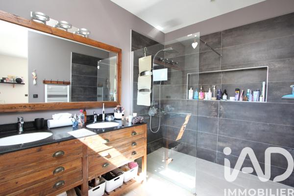 Maison à vendre 5 pièces 184 m² Aubais