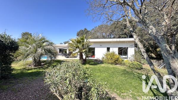 Maison à vendre 5 pièces 184 m² Aubais