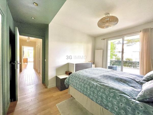 Vente / Appartement T5 à Saint-Cloud (92210)