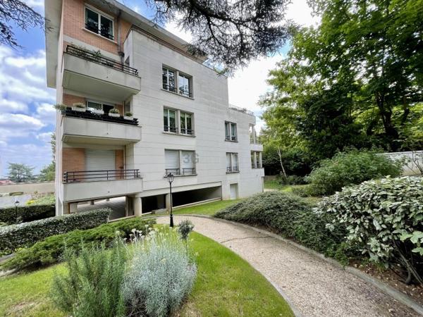Vente / Appartement T5 à Saint-Cloud (92210)