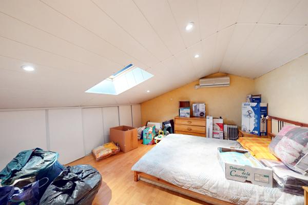 Maison de 190 m² avec Appartement locatif à Toulon