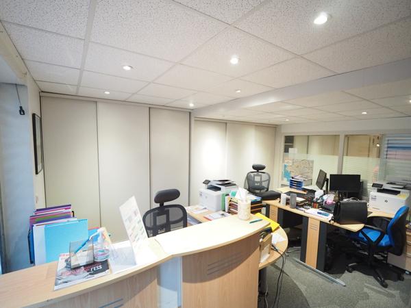 Murs Local commercial 40m² - Nantes centre - sans pas de porte