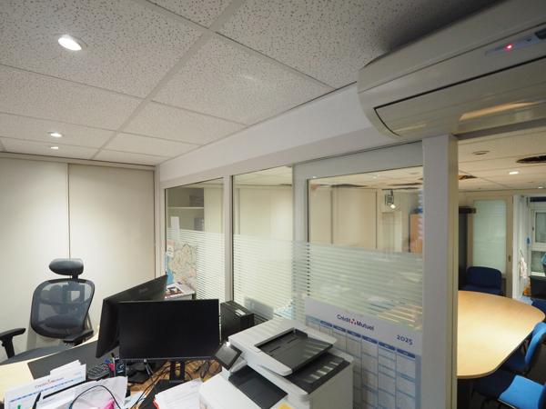 Murs Local commercial 40m² - Nantes centre - sans pas de porte