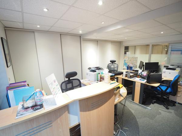 Murs Local commercial 40m² - Nantes centre - sans pas de porte