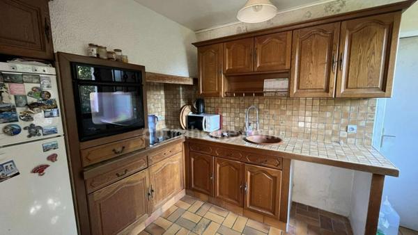 SAINT-PRIX, VAL D’OISE (95) - maison individuelle de 100 m² (145 m² au sol) + sous-sol 58 m² avec garage - 6 pièces principales – 4 chambres - jardin