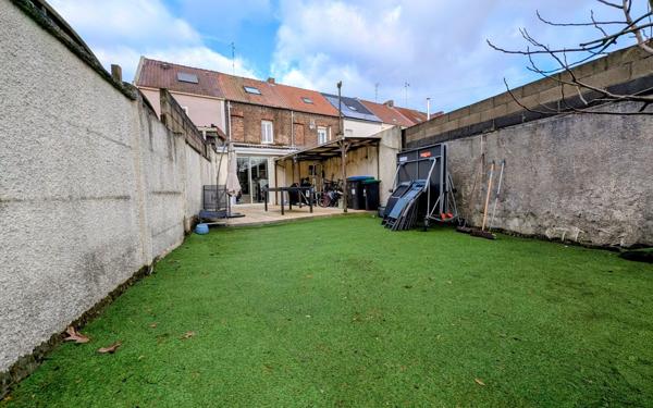 Maison à vendre    4 pièces • 111 m2 Raismes