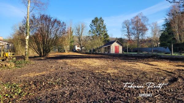 Terrain constructible - 2092 m²