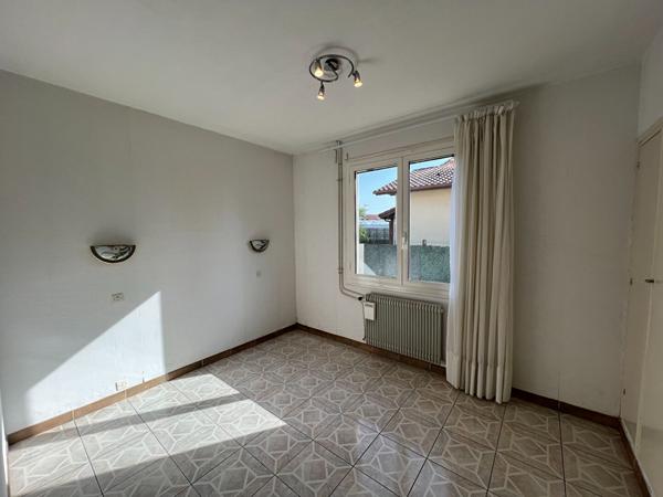 A vendre Maison 2 chambres à Mont De Marsan d'environ 115m² garage et combles aménageables