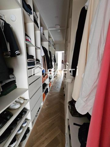 GRANDE MAISON RENOVEE AVEC BELLES PRESTATIONS