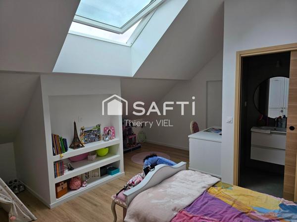 GRANDE MAISON RENOVEE AVEC BELLES PRESTATIONS