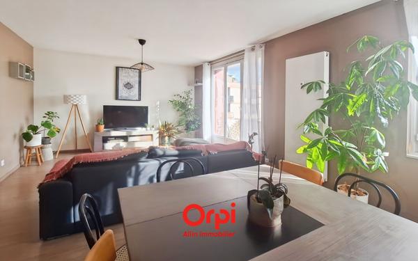 Appartement à vendre    4 pièces • 91,46 m2 Montluçon