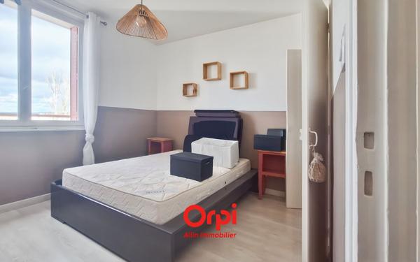 Appartement à vendre    4 pièces • 91,46 m2 Montluçon