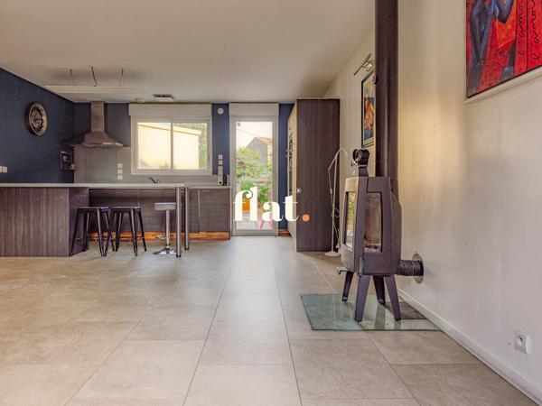 Maison 5 pièce(s) 3 chambre(s) 100 m²