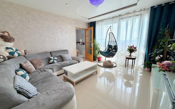 Appartement à vendre    4 pièces • 79 m2 Sevran