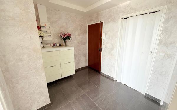 Appartement à vendre    4 pièces • 79 m2 Sevran