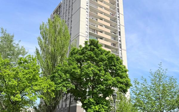 Appartement à vendre    4 pièces • 79 m2 Sevran