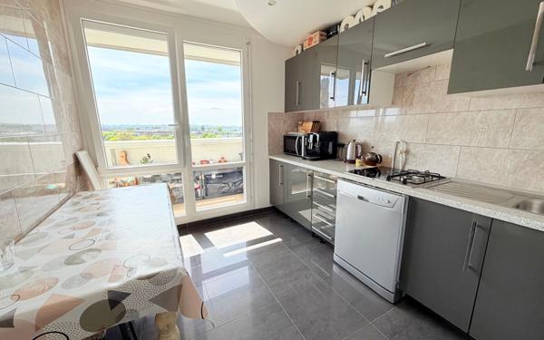 Appartement à vendre    4 pièces • 79 m2 Sevran