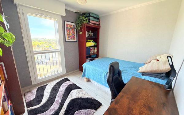 Appartement à vendre    4 pièces • 79 m2 Sevran
