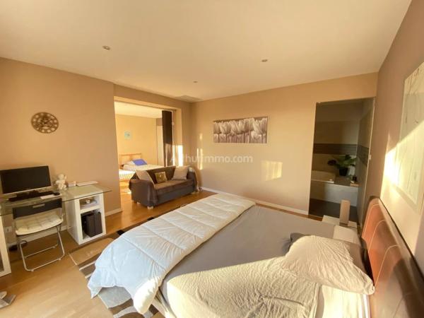Vente                                                      Villa
                        
                     6 pièces                      147 m2                     à Draguignan