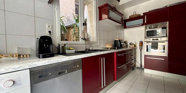 Maison à TOURS, 37000 - 6 pièces 217m²