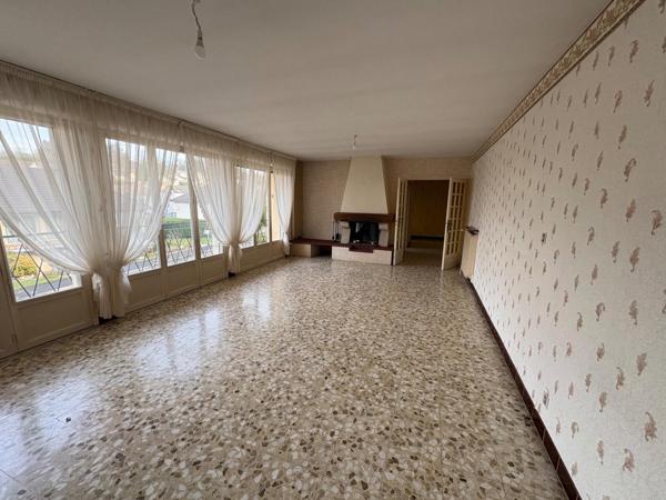 Maison - 5 pièces -102 m2 sur sous-sol (Aiglemont)