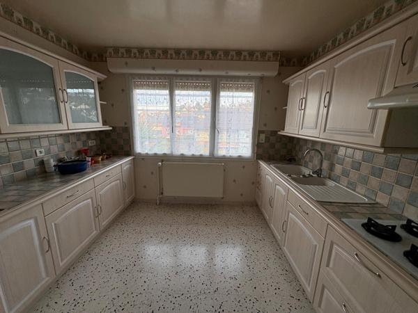 Maison - 5 pièces -102 m2 sur sous-sol (Aiglemont)