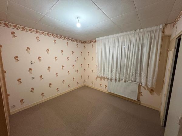 Maison - 5 pièces -102 m2 sur sous-sol (Aiglemont)