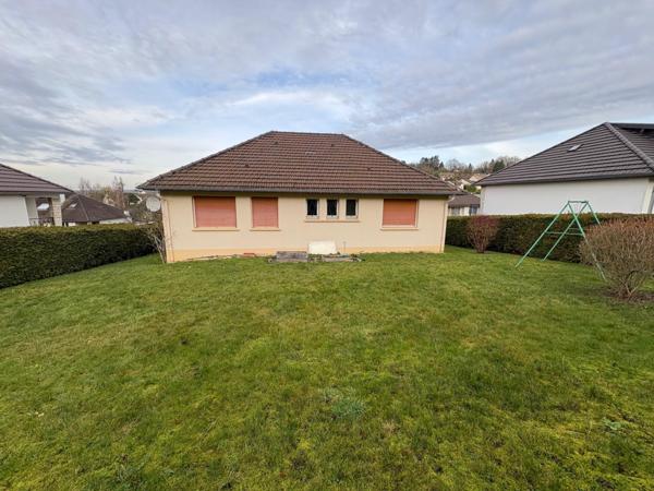 Maison - 5 pièces -102 m2 sur sous-sol (Aiglemont)
