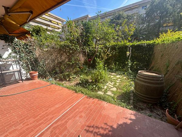 STUDIO Jardin de Gorbella